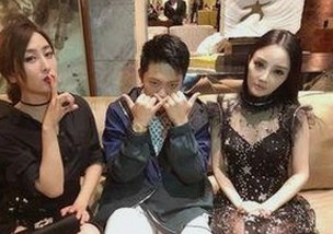 明星最新动态：关系变动引发热议，粉丝期待新变化
